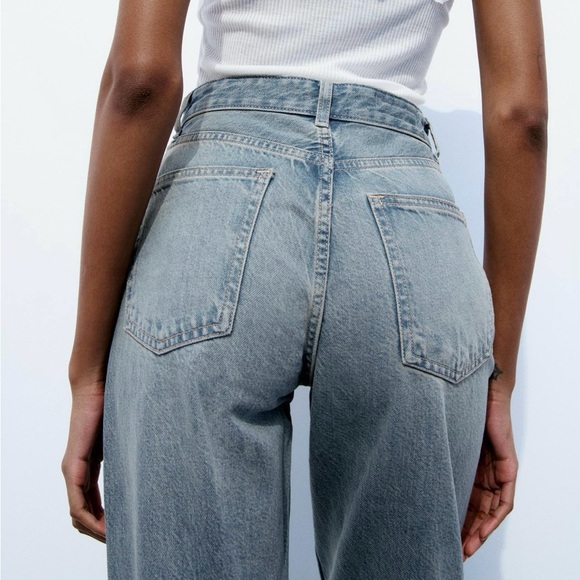 Zara High Rise Wide Leg Jeans - Picture 4 of 9